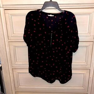 Maurices cuff sleeve, zip front blouse.